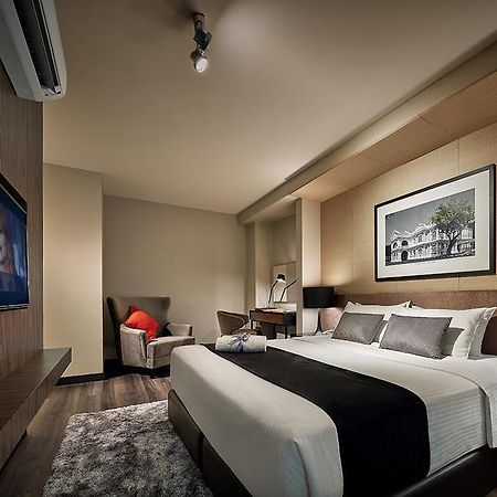 Maritime Luxury Suites George Town Bagian luar foto