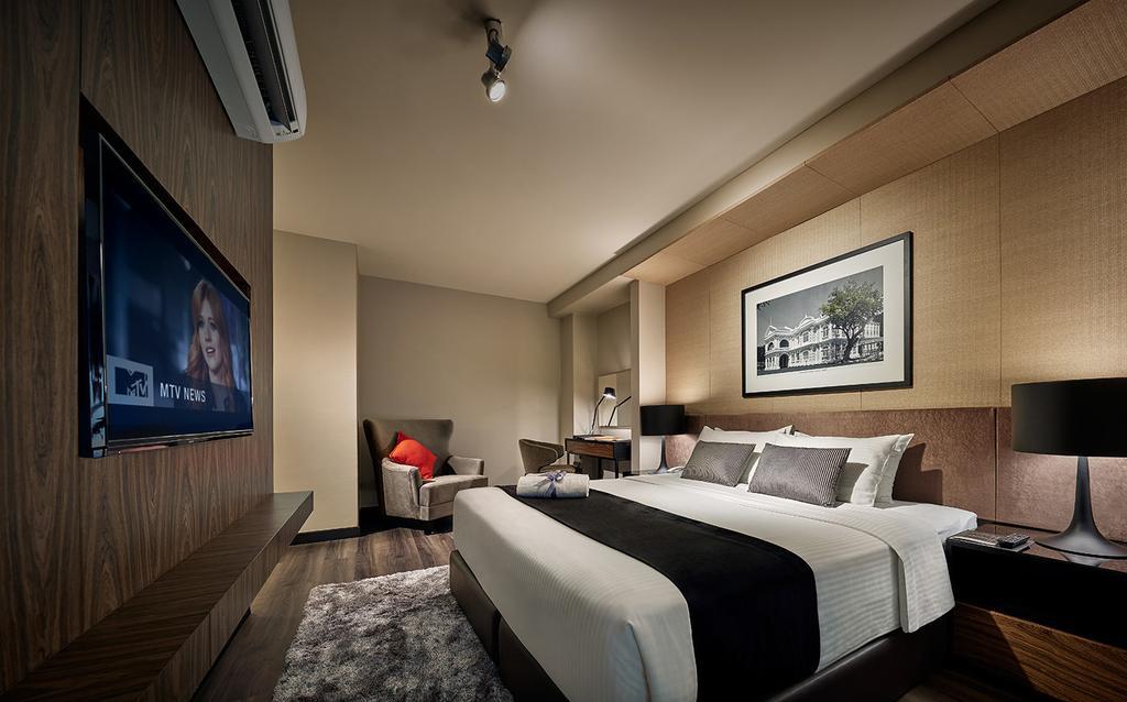 Maritime Luxury Suites George Town Bagian luar foto